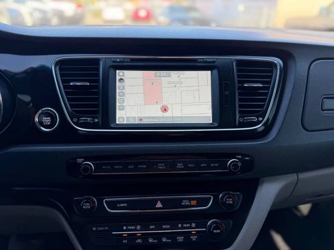 Used 2016 Kia Sedona SX FWD image 51
