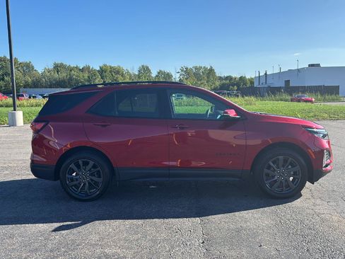 Used 2024 Chevrolet Equinox RS w/ RS Leather Package AWD/4WD image 8