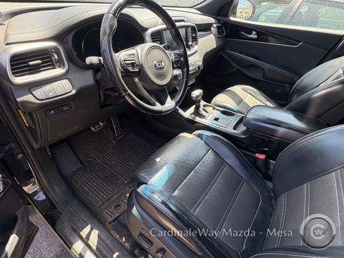 Used 2018 Kia Sorento SX image 10