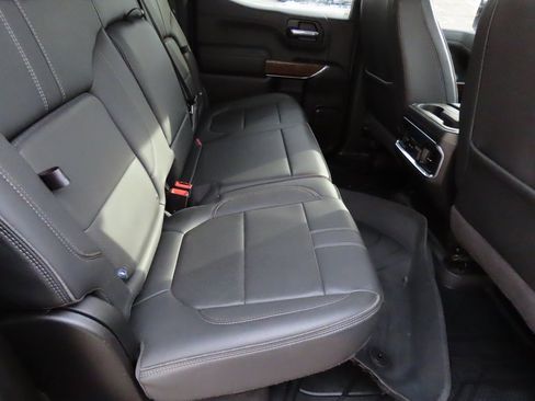 Used 2022 Chevrolet Silverado 1500 High Country image 14