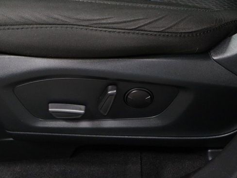 Certified 2023 Ford Explorer XLT image 25