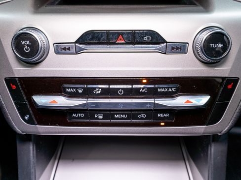 Used 2022 Ford Explorer Timberline image 24