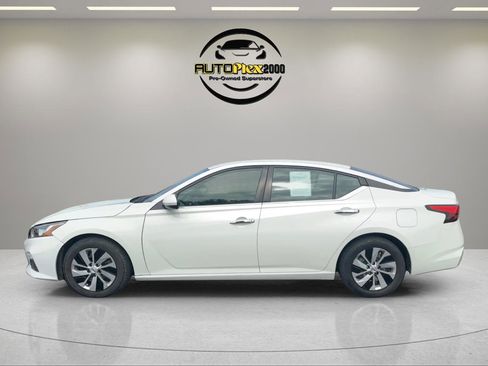 Used 2020 Nissan Altima 2.5 S FWD image 4