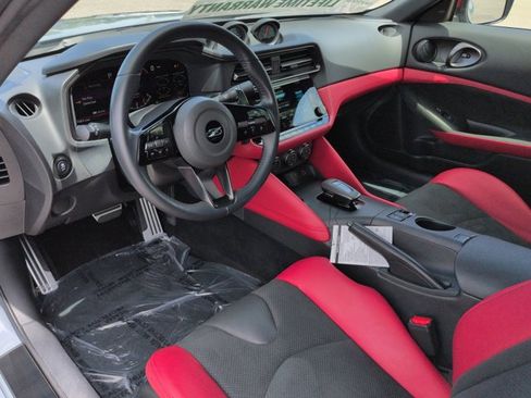 Used 2024 Nissan Z Performance w/ Floor Mat Package image 16