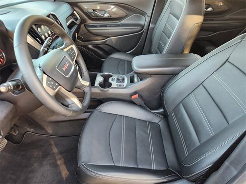 Used 2024 GMC Terrain Denali w/ Denali Premium Package image 11
