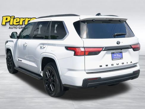 Used 2025 Toyota Sequoia SR5 w/ TRD Sport Package AWD/4WD image 8