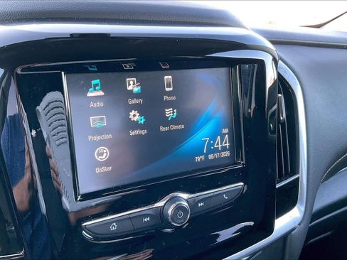 Used 2019 Chevrolet Traverse LS FWD image 30