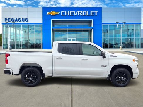 New 2026 Chevrolet Silverado 1500 RST w/ Texas Edition Plus AWD/4WD image 3