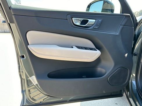 New 2026 Volvo XC60 B5 Plus w/ Climate Package AWD/4WD image 9