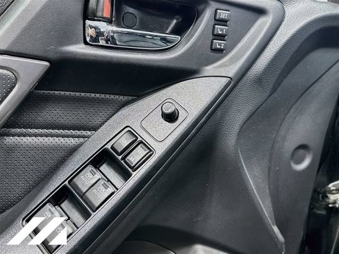 Used 2018 Subaru Forester 2.5i Touring AWD/4WD image 20
