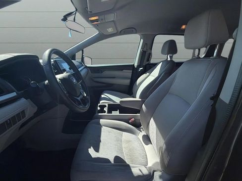 Used 2018 Honda Odyssey LX image 24