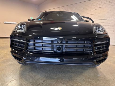 Used 2023 Porsche Cayenne Platinum Edition AWD/4WD image 54