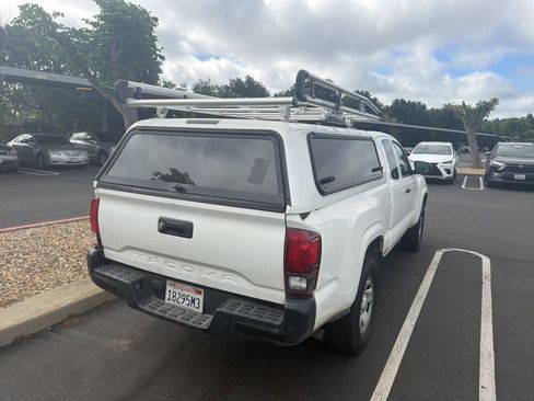 Used 2022 Toyota Tacoma SR RWD image 7