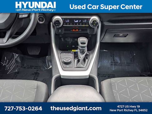Used 2024 Toyota RAV4 AWD Hybrid image 22