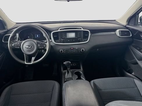 Used 2017 Kia Sorento FWD image 36