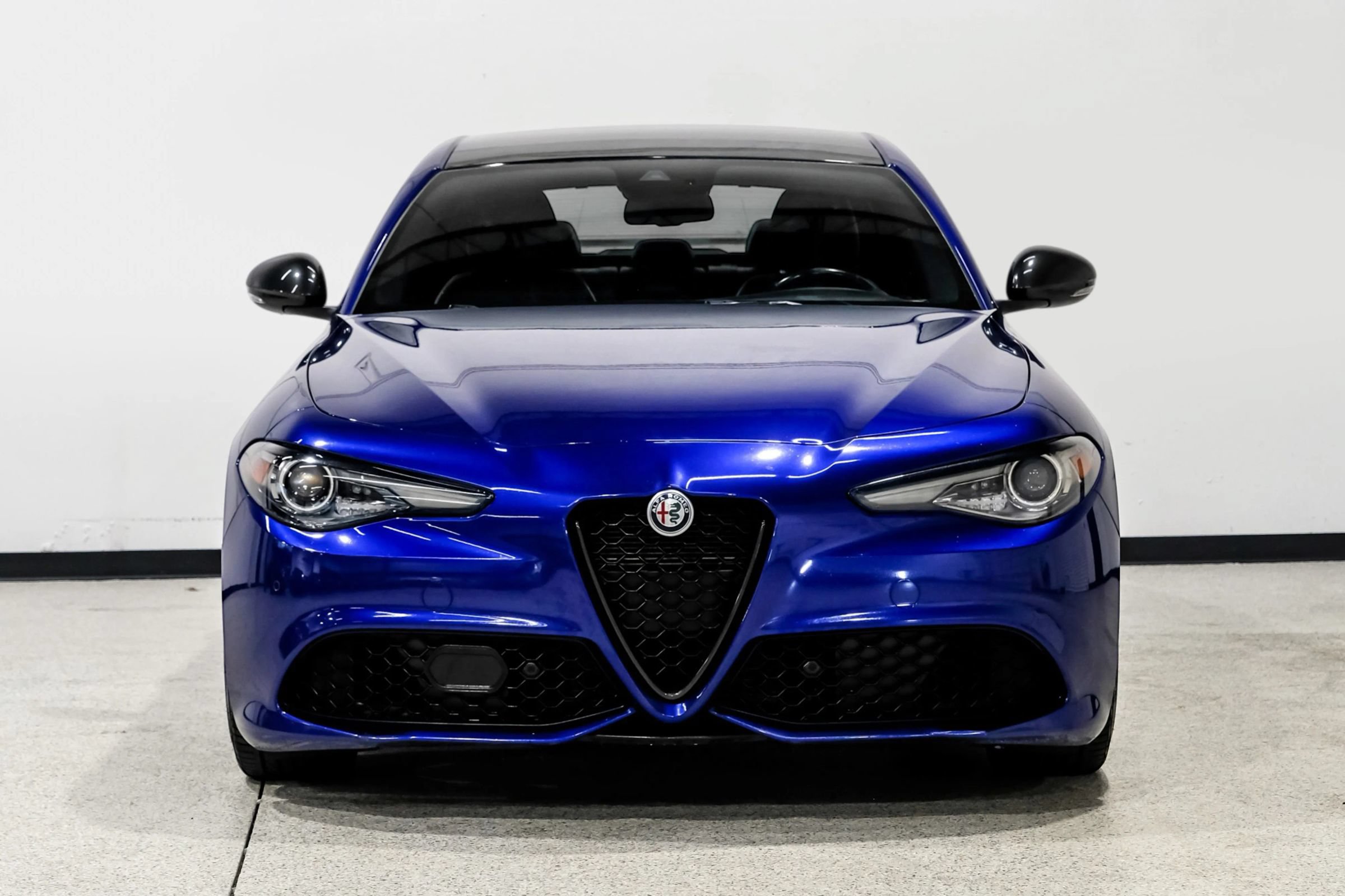 Used 2020 Alfa Romeo Giulia Ti Sport w/ Quick Order Package 22U Sport RWD image 3