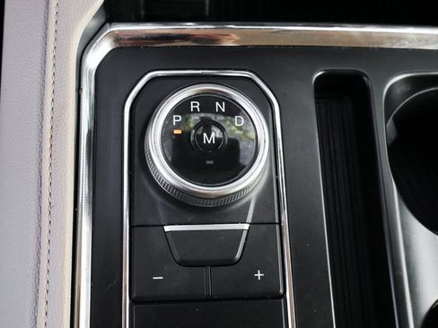 Used 2022 Ford Expedition XLT AWD/4WD image 35