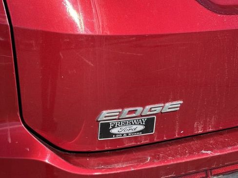 Used 2016 Ford Edge SEL w/ Canadian Touring Package image 30