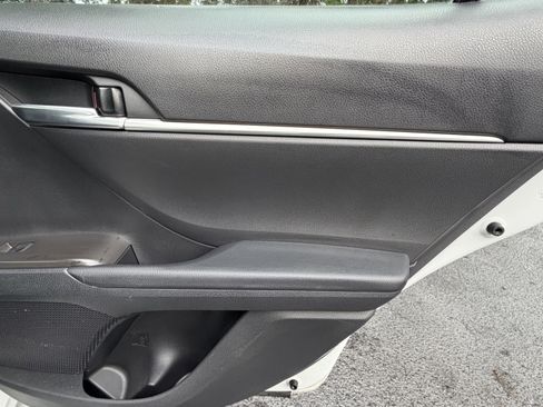 Used 2023 Toyota Camry SE FWD image 38