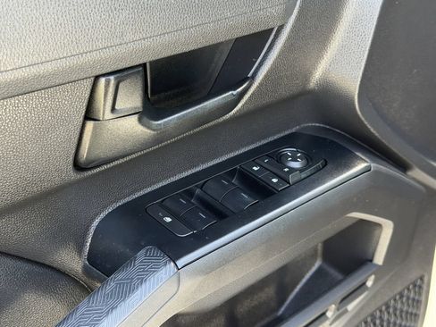 Used 2025 Toyota Tacoma SR AWD/4WD image 20
