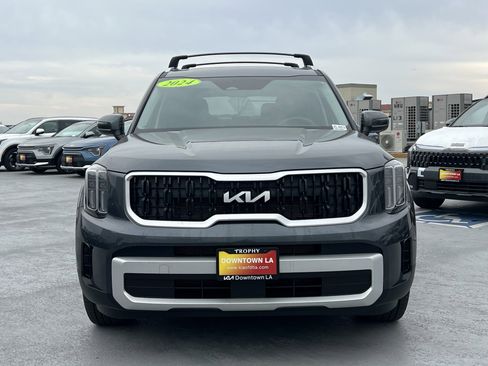 Certified 2024 Kia Telluride EX image 9