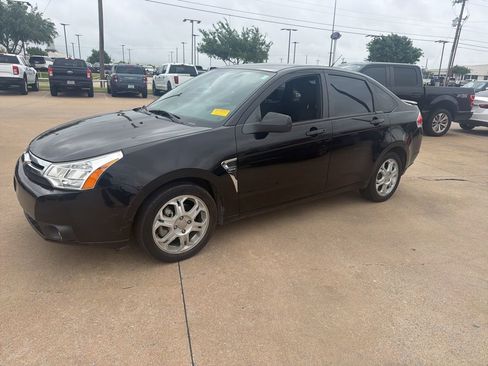 Used 2008 Ford Focus SE image 1