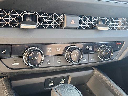 Used 2023 Honda Accord EX image 32