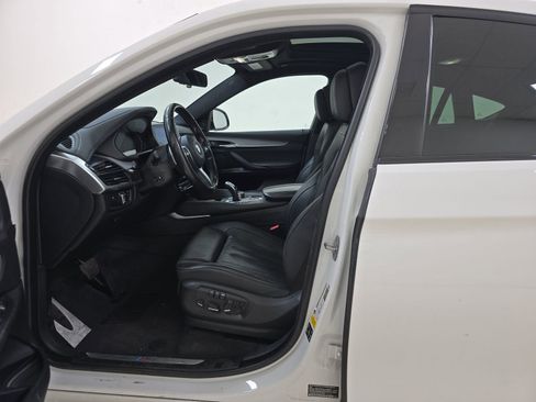 Used 2019 BMW X6 xDrive50i w/ M Sport Package image 8