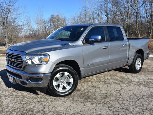 Used 2024 RAM 1500 Laramie AWD/4WD image 13