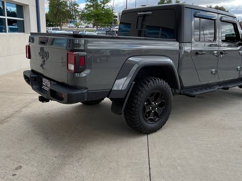 Used 2021 Jeep Gladiator Sport AWD/4WD image 5