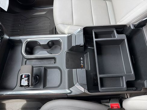 New 2026 GMC Sierra 1500 SLT AWD/4WD image 30