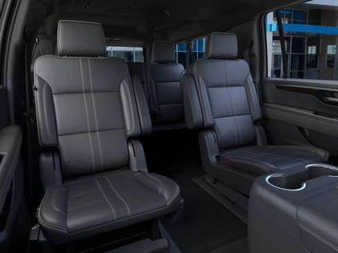 New 2026 Chevrolet Suburban High Country RWD image 36
