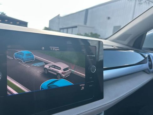 New 2026 Volkswagen Taos SE image 14