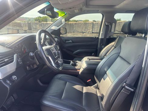 Used 2020 GMC Yukon XL SLT w/ Value Plus Edition RWD image 9