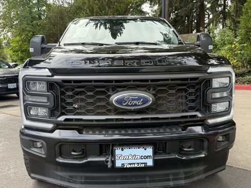 Used 2023 Ford F250 Lariat w/ Sport Appearance Package image 2