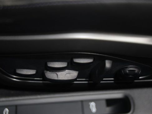 Used 2023 Porsche 911 Carrera GTS w/ Premium Package image 38