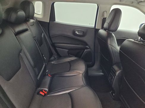 Used 2021 Jeep Compass Latitude FWD image 19
