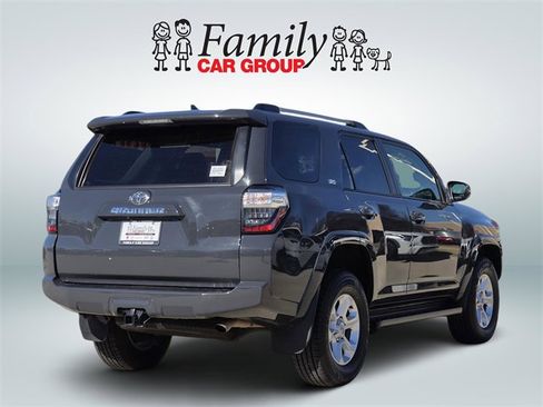 Used 2024 Toyota 4Runner SR5 Premium image 4