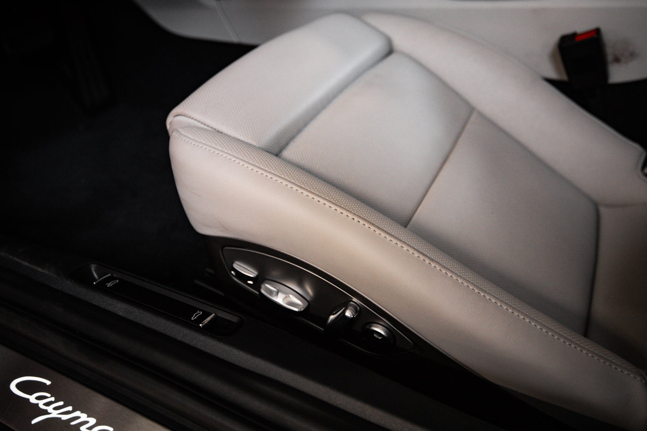 Certified 2025 Porsche 718 Cayman RWD image 14