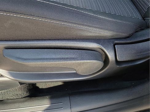 Used 2021 Kia Sorento LX image 15