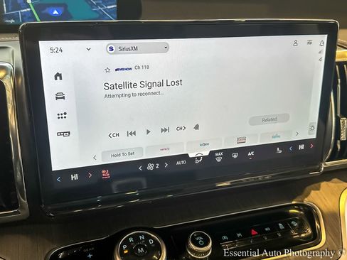 Used 2025 Ford Expedition Platinum w/ Platinum Ultimate Package image 19