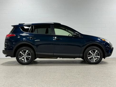 Used 2018 Toyota RAV4 XLE image 5