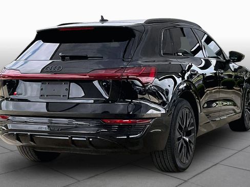 Used 2024 Audi Q8 e-tron Prestige w/ Prestige Package AWD/4WD image 11
