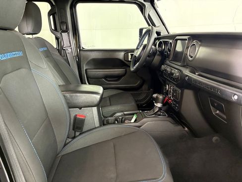 Used 2023 Jeep Wrangler Unlimited Rubicon 4xe AWD/4WD image 11