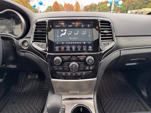 Used 2021 Jeep Grand Cherokee Limited AWD/4WD image 19
