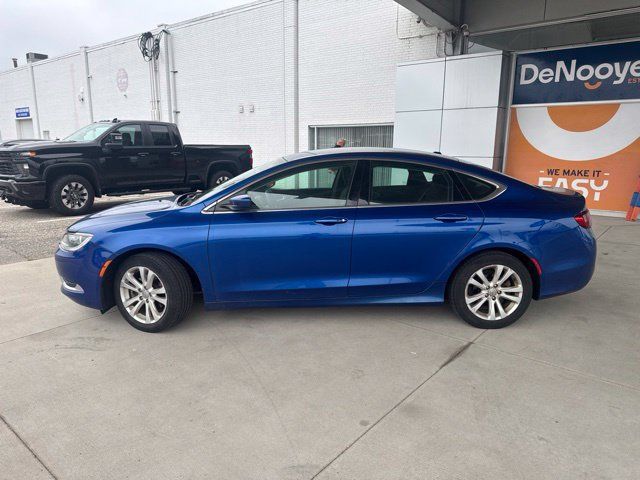 Used 2015 Chrysler 200 Limited w/ Convenience Group FWD image 2