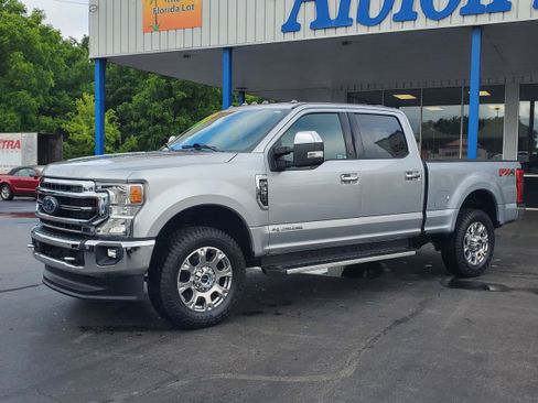 Used 2022 Ford F350 Lariat w/ Chrome Package AWD/4WD image 2