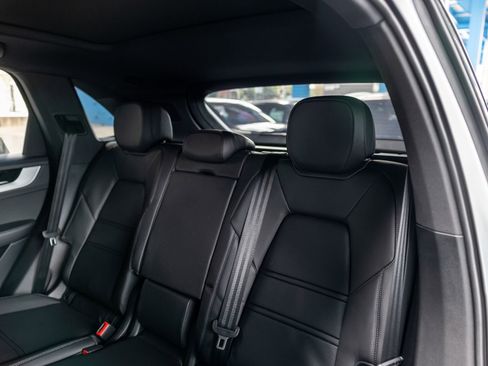 New 2026 Porsche Cayenne image 28