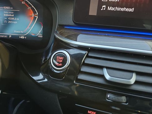 Used 2022 BMW 540i xDrive w/ Premium Package image 27