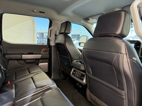 Used 2025 Ford F350 Lariat w/ Black Appearance Package AWD/4WD image 19
